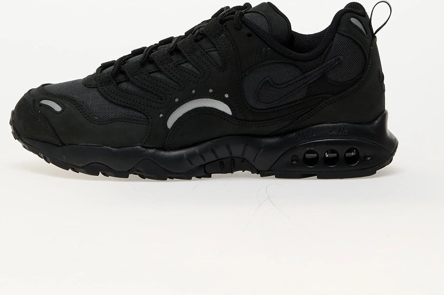 NIKE AIR TERRA HUMARA SP　black Klasyk powraca: Nike Air Terra Humara w potrójnej czerni