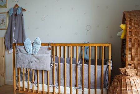 Hi Little One Organizer Przybornik Do Łóżeczka Sleepy Bunny Grey/Baby Blue - zdjęcie 6
