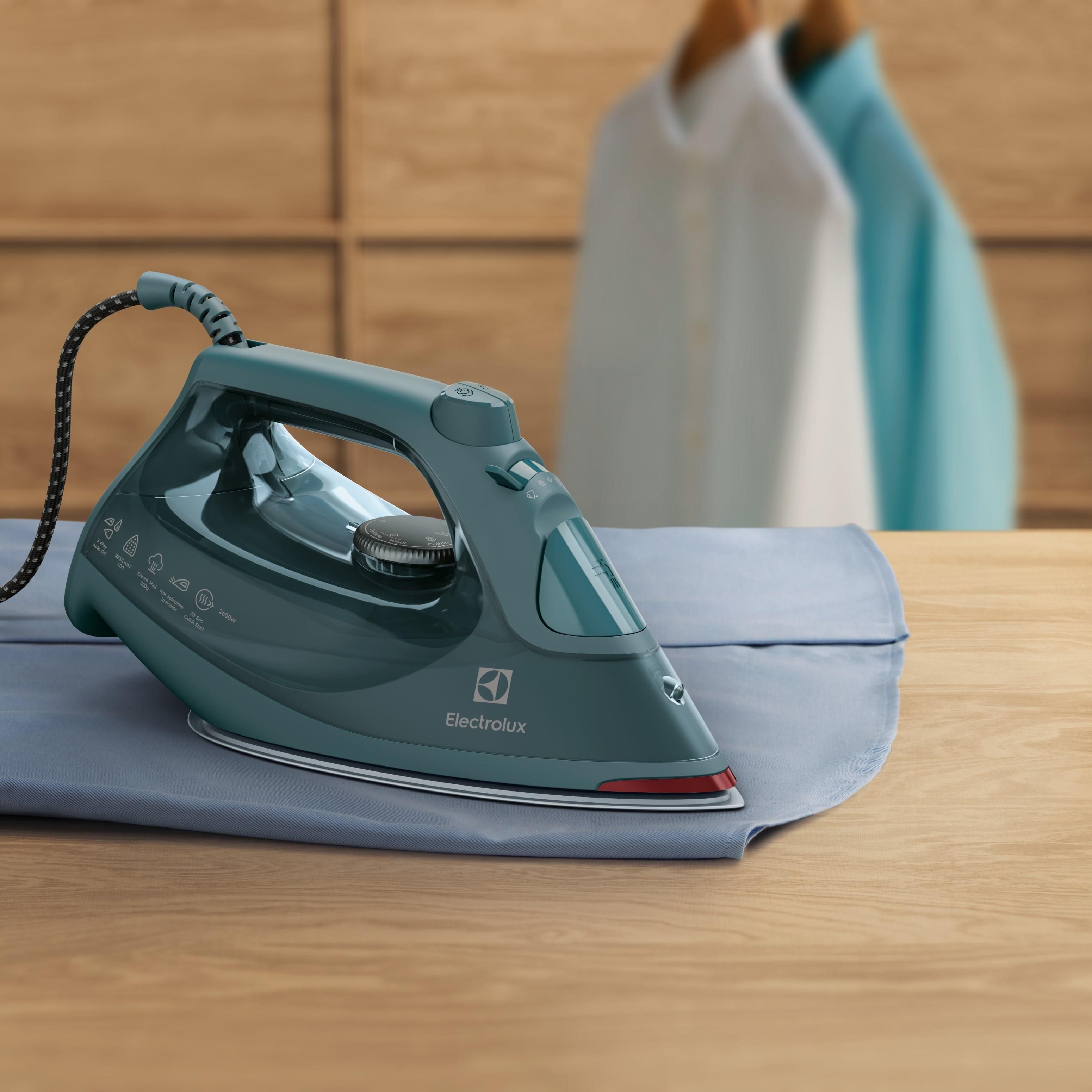 фото Праска з парою Electrolux E6SI1-6PG
