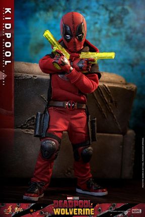 Hot Toys Deadpool & Wolverine Movie Masterpiece Action