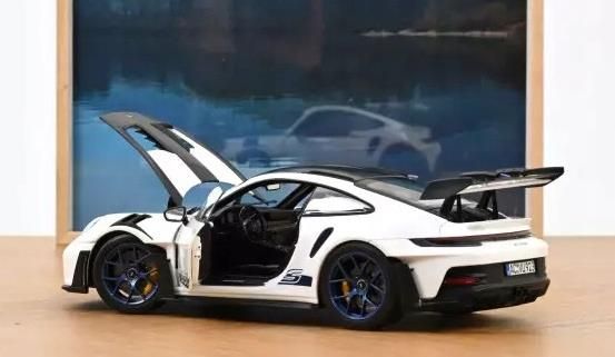 ポルシェ 911 GT3 1/18 ホワイト 楽天市場】ノレブ 1/18 ポルシェ 911/992 GT3 RS ヴァイザッハ