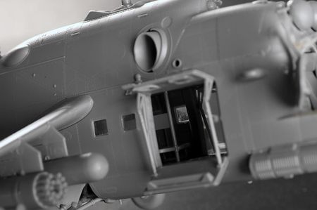Trumpeter 05829 Śmigłowiec Mi-24P Hind-F model helikopter skala 1/48 - zdjęcie 2