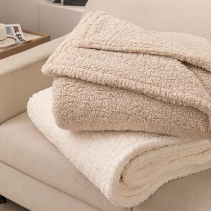 Spod Igły I Nitki Beżowy Koc Z Bukli 80X160 Baranek Dreamy Boucle