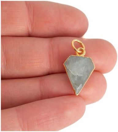 Wisiorek z kamienia naturalnego Akwamaryn w kształcie diamentu –kolor złoty – 15 x 12 mm