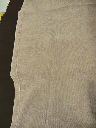Sukienka Beżowa klasyczna duża dół plisowany R XL - zdjęcie 3