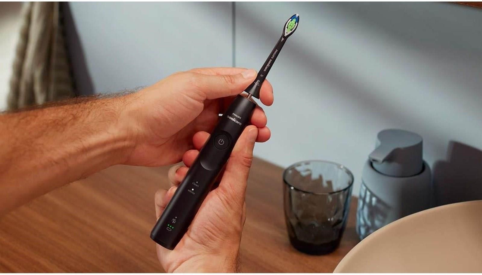 фото Електрична зубна щітка Philips Sonicare 5500 Series HX7111/01