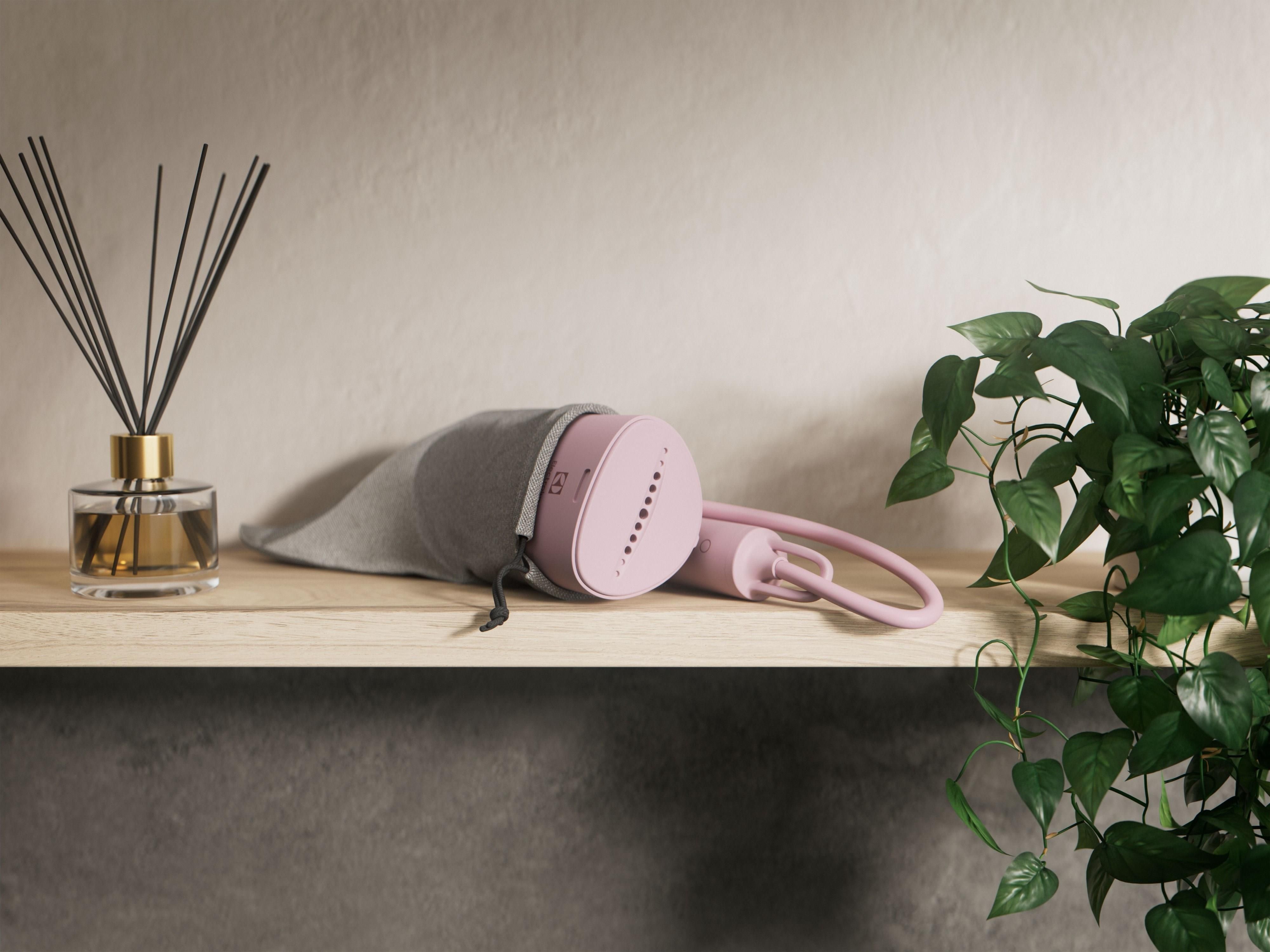 фото Відпарювач Electrolux E5HS1-4WP