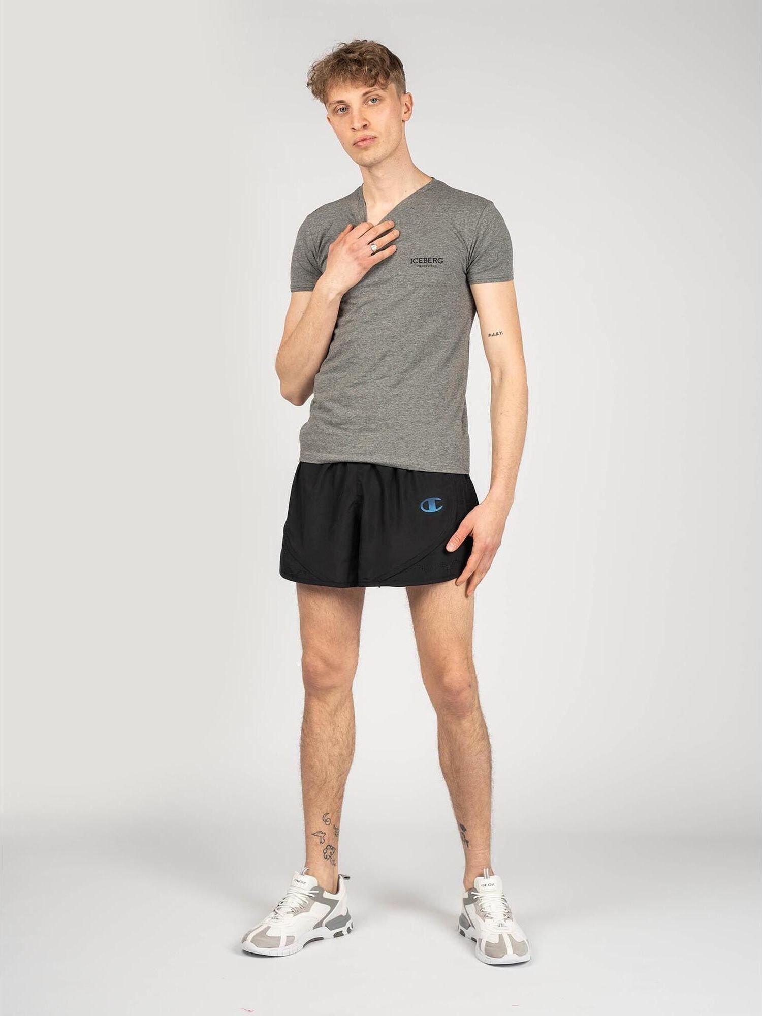 Zdjęcie Szorty do biegania męskie | -15% z kodem PREZENT na wybrane produkty Decathlon - Piława Górna