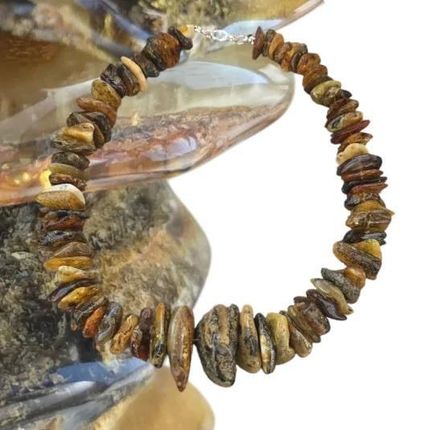 ankabizuteria.pl  Natura stworzyła , historia opisała - korale bursztyn unikat