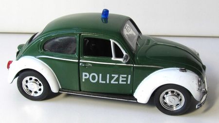 Model Samochodu Welly -volkswagen Beetle 'polizei'
