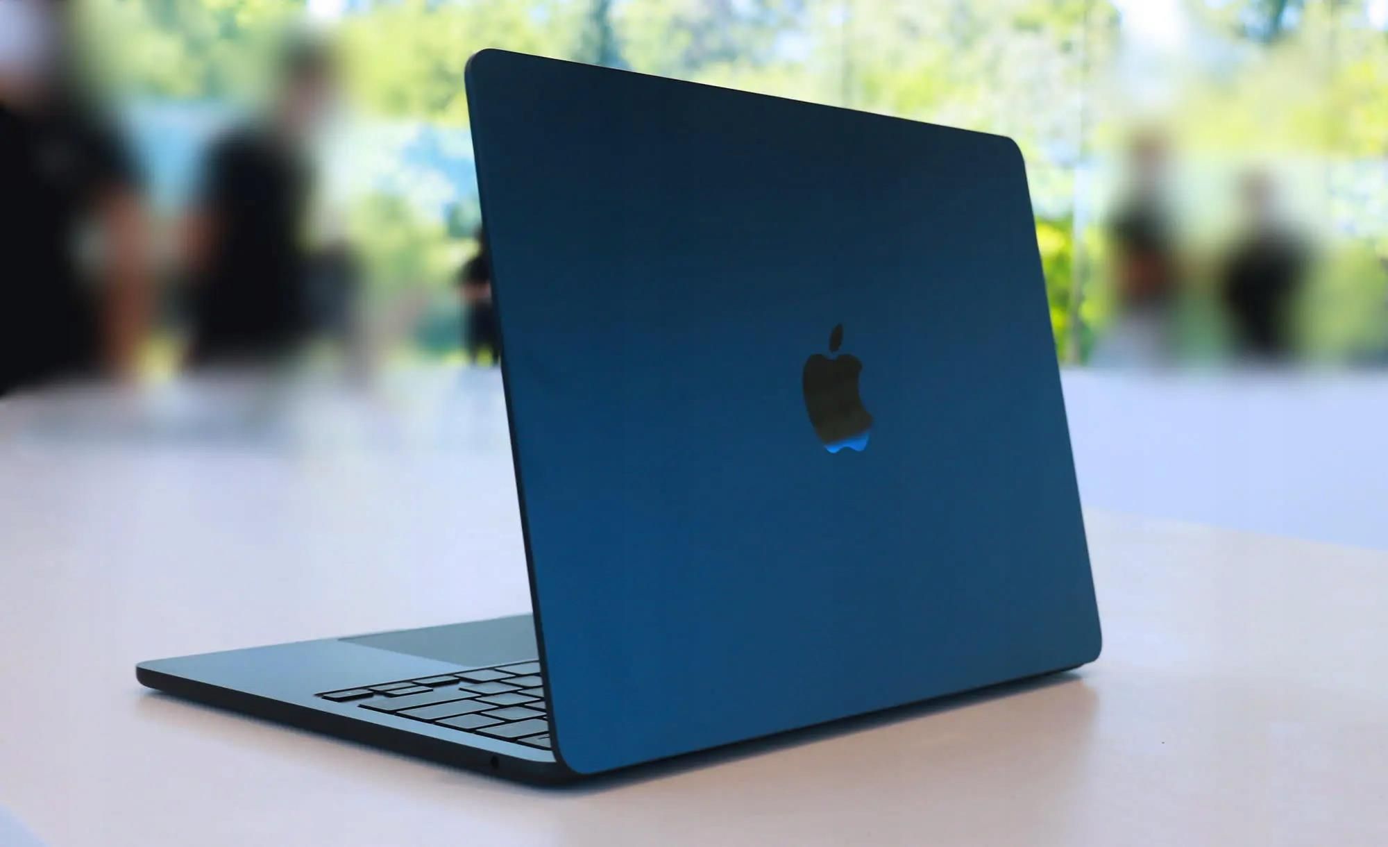 Laptop Apple Macbook Air 13 13,6/M2/16GB/256GB/Mac OS