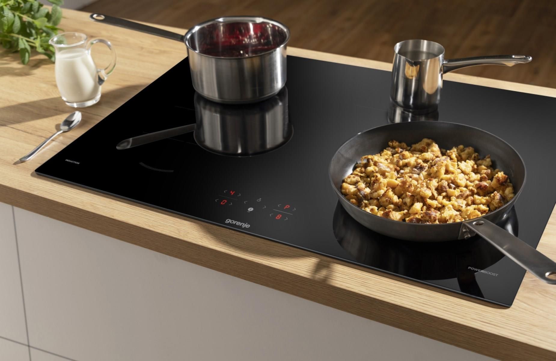 фото Індукційна варильна поверхня Gorenje GI8421BSC