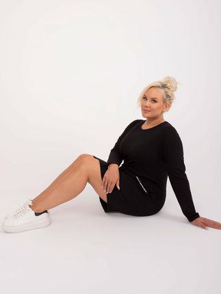 Czarna sportowa sukienka plus size z kieszeniami