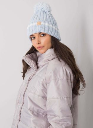 Jasnoniebieska czapka z pomponem - zdjęcie 2
