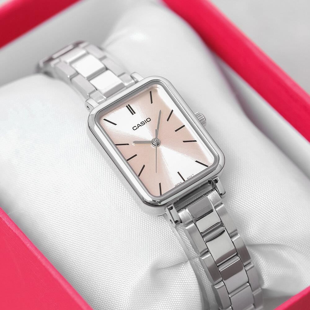 Casio Orologio da donna analogico standard con cinturino in pelle quadrante bianco al quarzo LTP-V007L-7E2 – acquista a prezzi convenienti sul marketplace