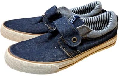 TRAMPKI CHŁOPIĘCE ZAPINANE NA RZEP ROZMIAR 37 COOL CLUB UŻYWANE