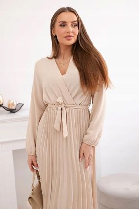 Beżowa elegancka sukienka damska wiązana z plisowanym dołem - zdjęcie 3
