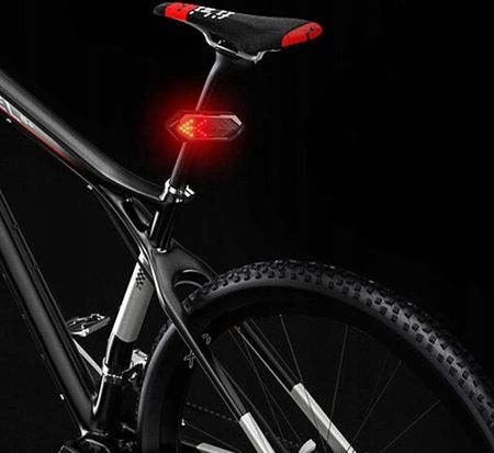 Lampka Rowerowa Led Usb Tylna Z Kierunkowskazem + Pilot - zdjęcie 3