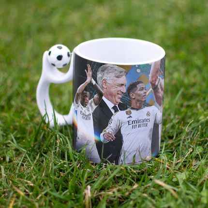 Kubek Piłkarski Carlo Ancelotti I Piłkarze Dla Fanów Real Madryt Kibica (KUB330BALLWH) - zdjęcie 2