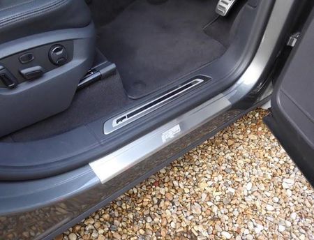 VOLKSWAGEN TOUAREG MK2 Nakładki progowe RLINE Wykończenie matowe, stal nierdzewna 304 - zdjęcie 2