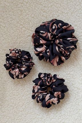 Vintiss Scrunchie Maxi Gumka Do Włosów Czarna Ze Złotym Wzorem – Black Truffle - zdjęcie 2