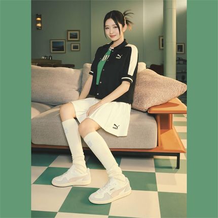 Crop top damski Puma TEAM FOR THE FANBASE GRAPHIC zielony 62502486 - zdjęcie 2