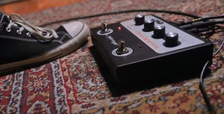 Behringer CHORUS SYMPHONY – analogowy efekt chorus i vibrato