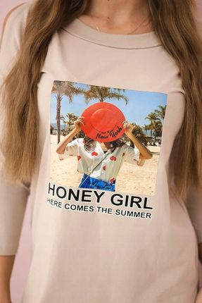 Sukienka z nadrukiem Honey girl beżowa - zdjęcie 3