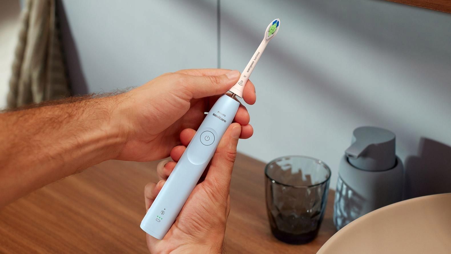 фото Електрична зубна щітка Philips Sonicare 5300 Series HX7106/01
