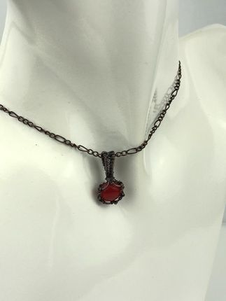 Wisiorek miedziany 2x1.3 cm z jadeitem, łańcuszek miedziany 44 plus 5 cm, waga 6.3 grama, rękodzieło. Ludwika Lipińska