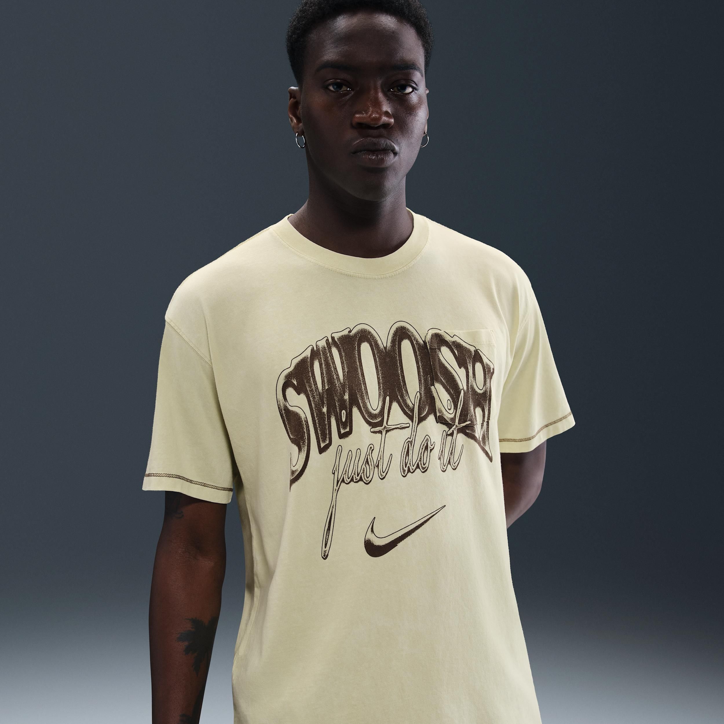 T-shirt Max90 Nike Sportswear - Brązowy - Ceny i opinie