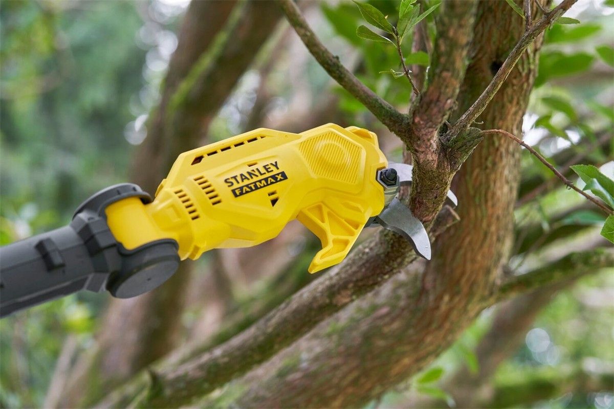 фото Кущоріз акумуляторний Stanley FatMax SFMCPP632B 2