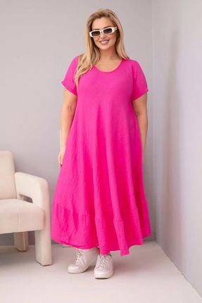 Sukienka damska plus size z krótkim rękawem i falbaną z lekkiej wiskozy fuksja