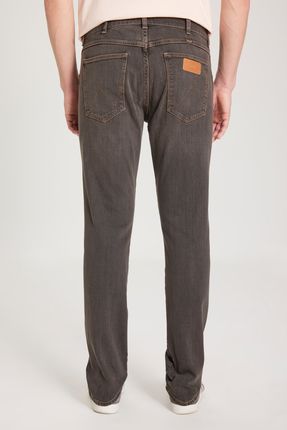 Męskie jeansy proste WRANGLER GREENSBORO BLACK CLAY WASHED 112388623