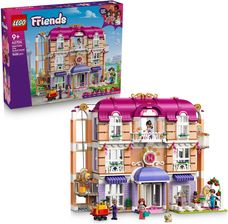 LEGO Friends 42704 Grand Hotel w mieście Heartlake