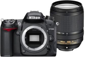 Nikon D7000 + 18-140 mm