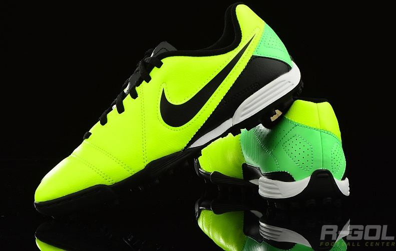 nike jr ctr360