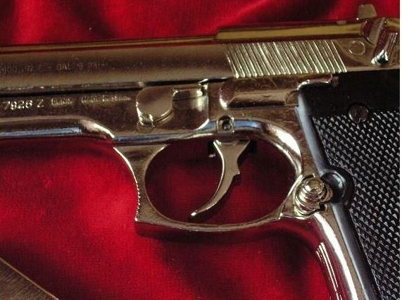 Denix CHROMOWANA BERETTA 92F 9MM PARABELLUM 1254/NQ - zdjęcie 1 Denix CHROMOWANA BERETTA 92F 9MM PARABELLUM 1254/NQ