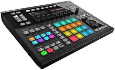 （美品）Native Instruments MASCHINE STUDIO Native Instruments MASCHINE STUDIO