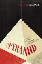 Literatura obcojęzyczna The Pyramid - zdjęcie 1