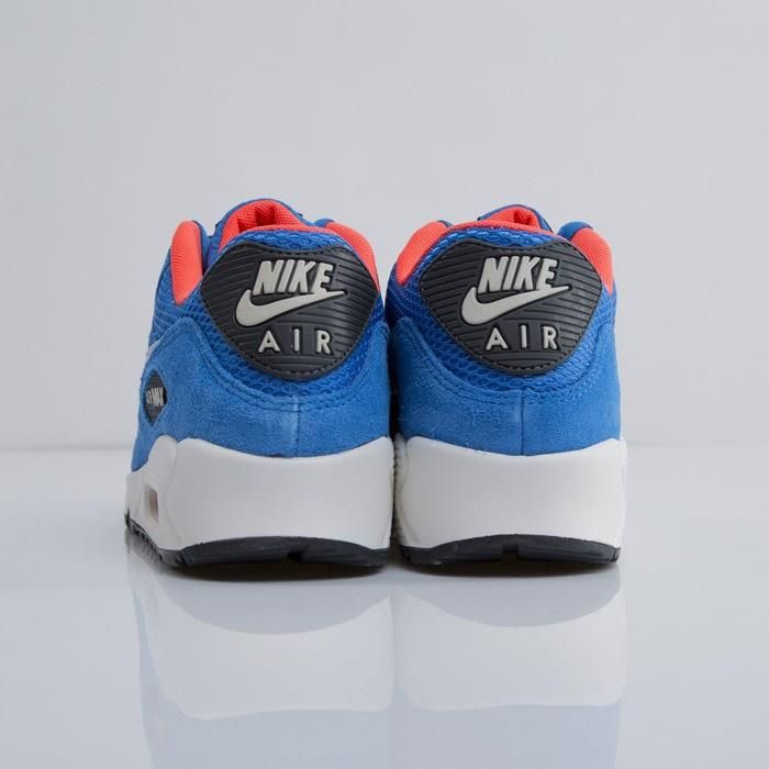 electric blue nike air max