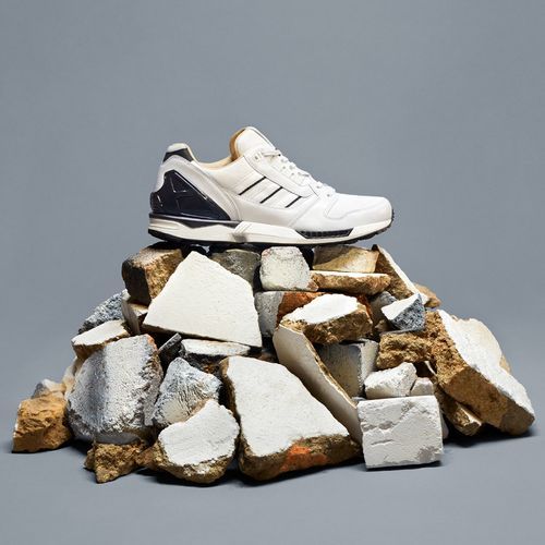 【OOO】 adidas Originals ZX 8000 – Aluminium / Samba Blue - White Vapour