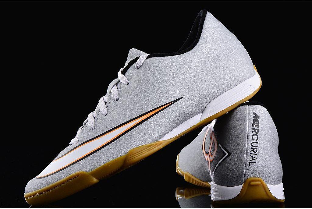 nike mercurial vortex ii