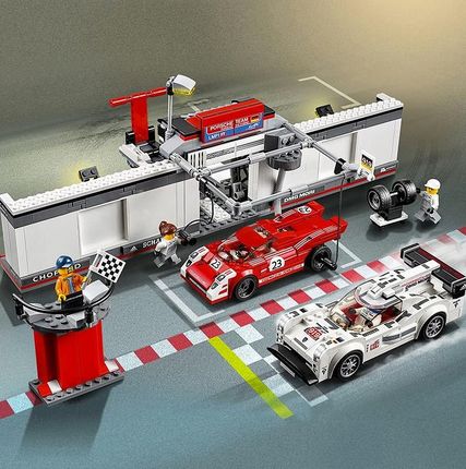 LEGO Speed Champions 75876 Porsche 919 Hybrid i 917K Pit Stop
