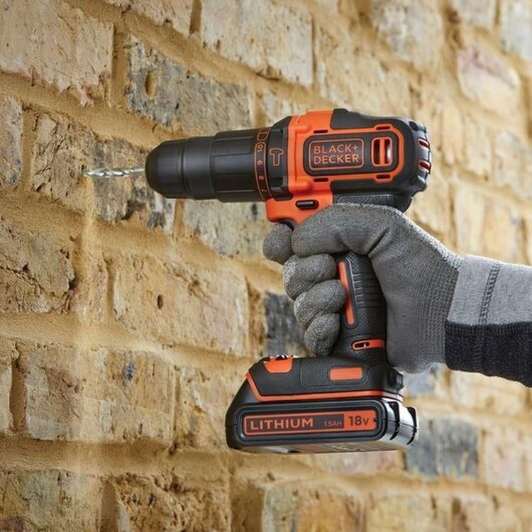 https://image.ceneostatic.pl/data/products/46357167/fa8e7dfa-63b1-42fb-9d22-d3857406f089_i-black-decker-bdchd18kb-qw.jpg