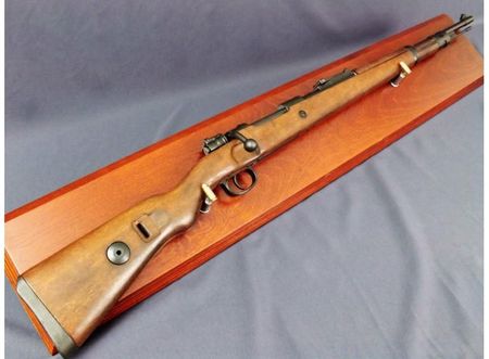 Denix Sa Niemiecki Karabin 98K Mauser Z 1935r Na Tablo Model 1146T