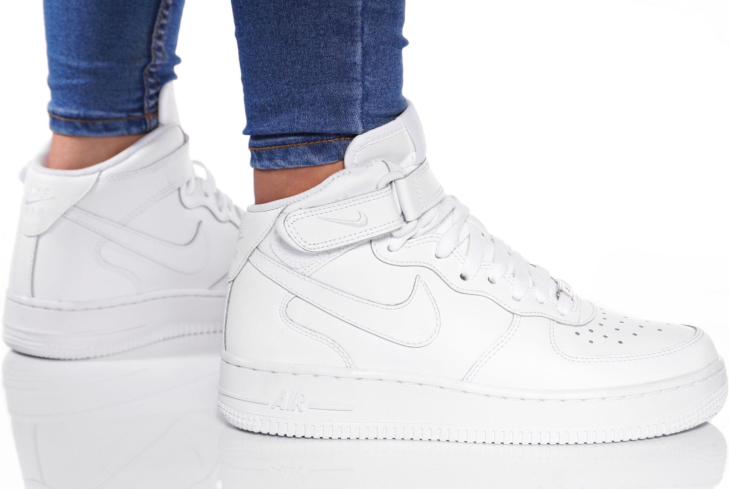 OBUWIE NIKE AIR FORCE 1 MID (GS) 314195 113) Ceny i opinie NIKE AIR FORCE 1 MID (GS) kolor biały (314195 113