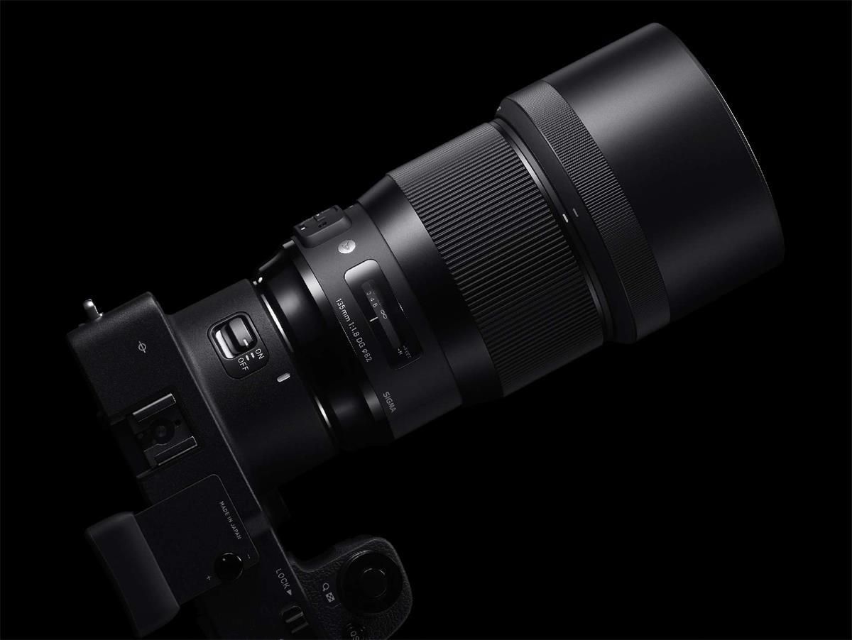 SIGMA - ＳＩＧＭＡ　ＥＯＳ１３５ｍｍ　Ｆ１．８ＤＧ（Ａ） Sigma 135 mm f/1.8 A DG HSM L-Mount - Obiektywy do