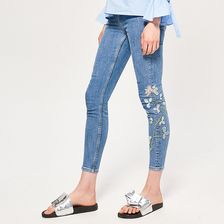 Reserved - Jeansy z haftem na nogawkach yfl - Niebieski - zdjęcie 1