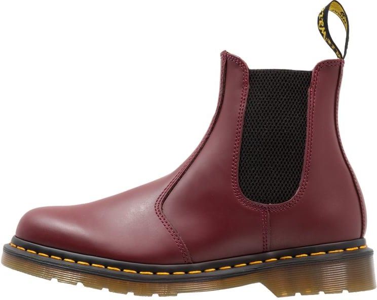 Doc martens 2024 red chelsea boots